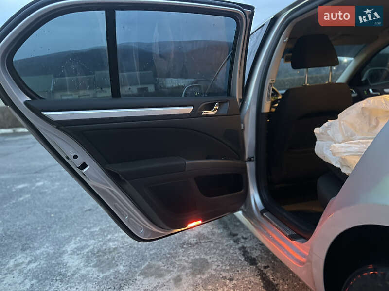 Ліфтбек Skoda Superb 2014 в Виноградові фото 14 Ліфтбек Skoda Superb 2014 в Виноградові