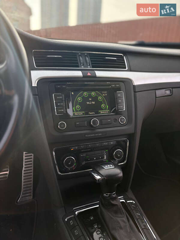 Универсал Skoda Superb 2012 в Киеве