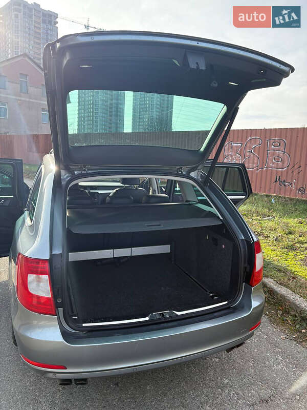 Универсал Skoda Superb 2012 в Киеве