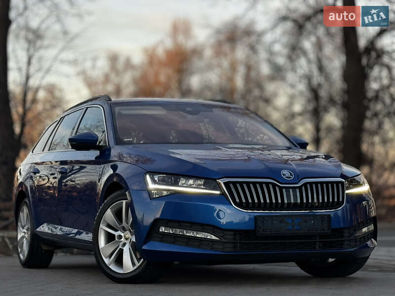 Універсал Skoda Superb 2022 в Дрогобичі