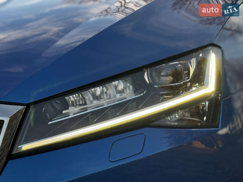 Універсал Skoda Superb 2022 в Дрогобичі