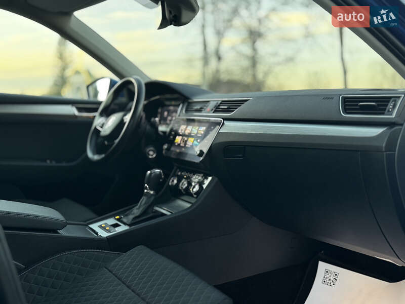 Універсал Skoda Superb 2022 в Дрогобичі