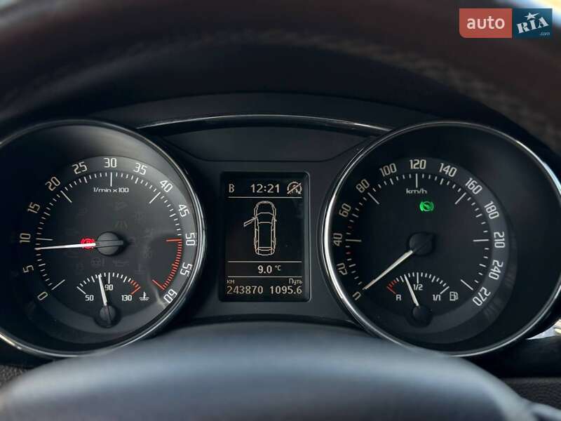 Универсал Skoda Superb 2015 в Кривом Роге