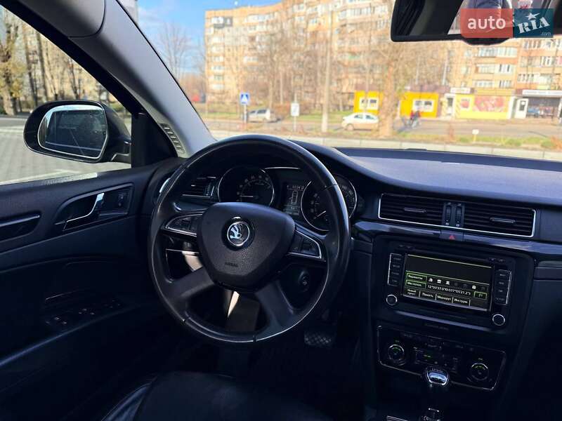 Универсал Skoda Superb 2015 в Кривом Роге