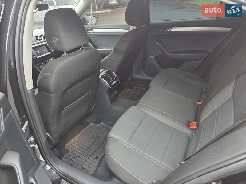 Ліфтбек Skoda Superb 2016 в Хусті