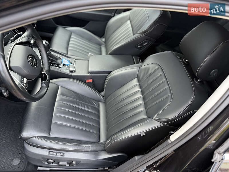 Универсал Skoda Superb 2021 в Мукачево