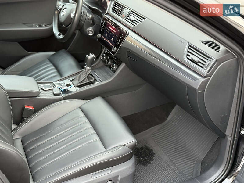 Универсал Skoda Superb 2021 в Мукачево