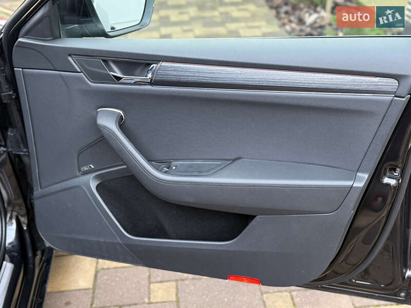 Универсал Skoda Superb 2021 в Мукачево