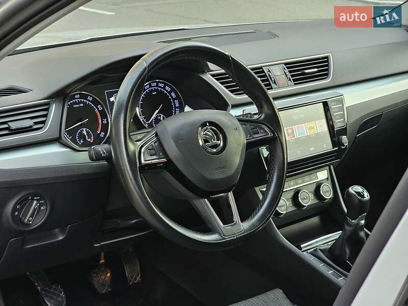 Універсал Skoda Superb 2016 в Києві фото 39 Універсал Skoda Superb 2016 в Києві