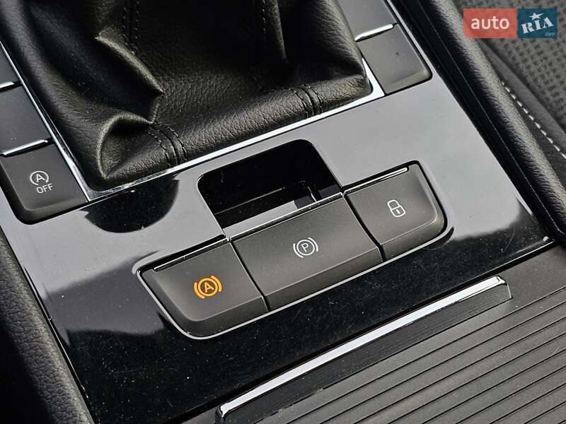 Універсал Skoda Superb 2016 в Києві фото 50 Універсал Skoda Superb 2016 в Києві
