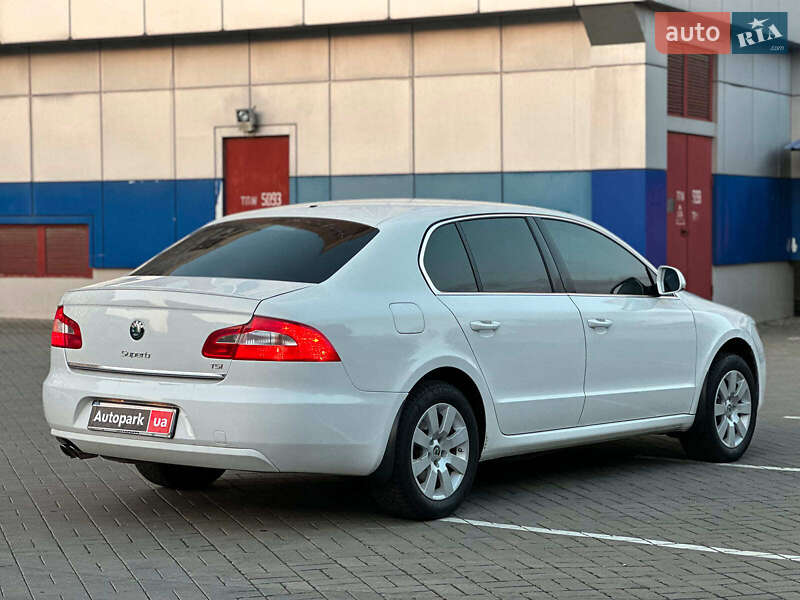 Лифтбек Skoda Superb 2012 в Одессе