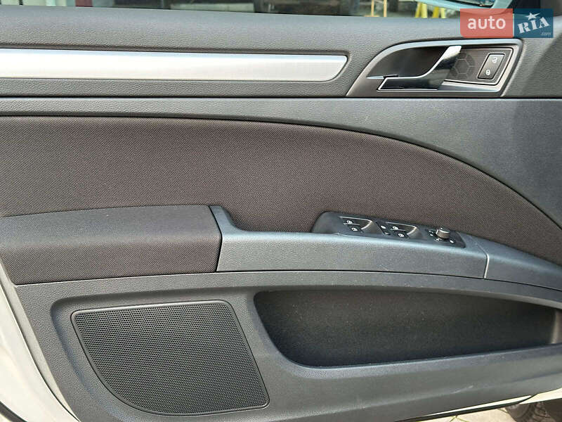 Лифтбек Skoda Superb 2012 в Одессе