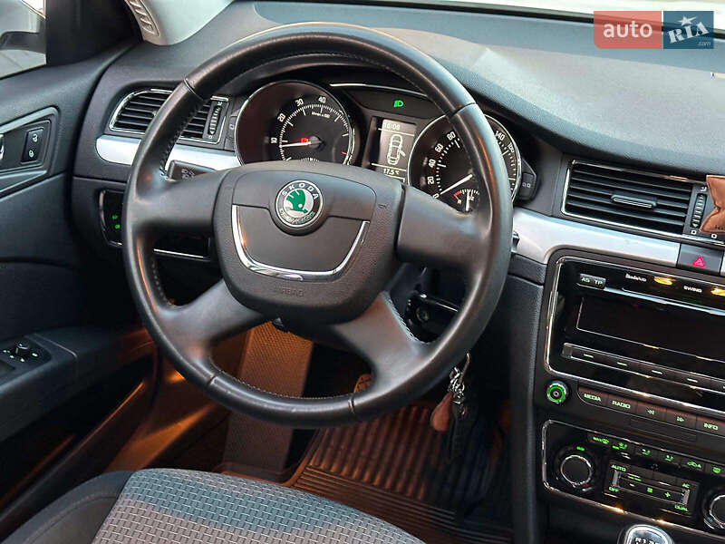 Лифтбек Skoda Superb 2012 в Одессе