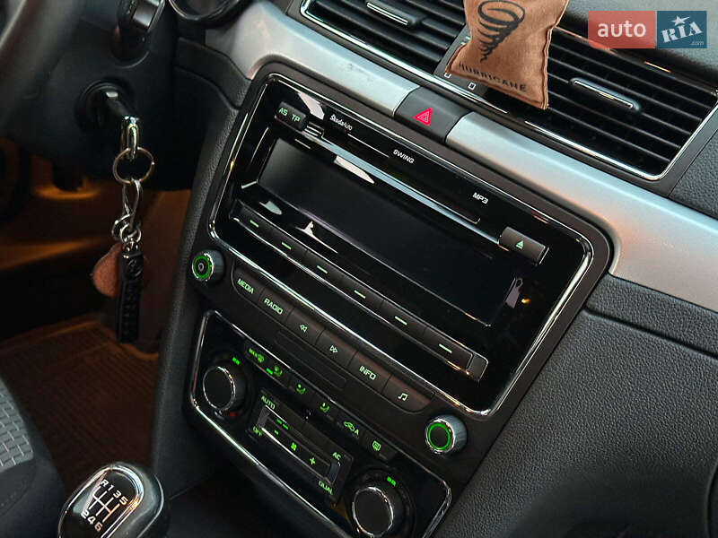 Лифтбек Skoda Superb 2012 в Одессе