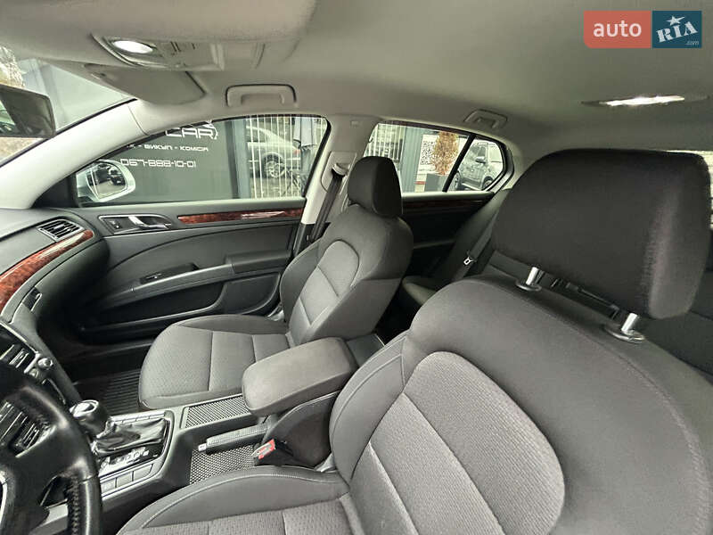 Ліфтбек Skoda Superb 2013 в Вінниці