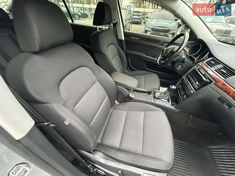 Ліфтбек Skoda Superb 2013 в Вінниці