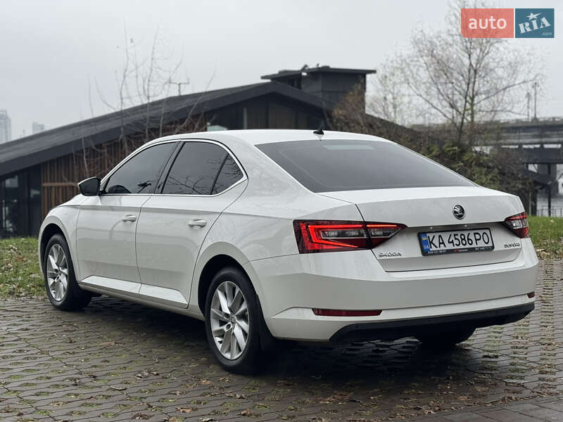 Ліфтбек Skoda Superb 2018 в Києві