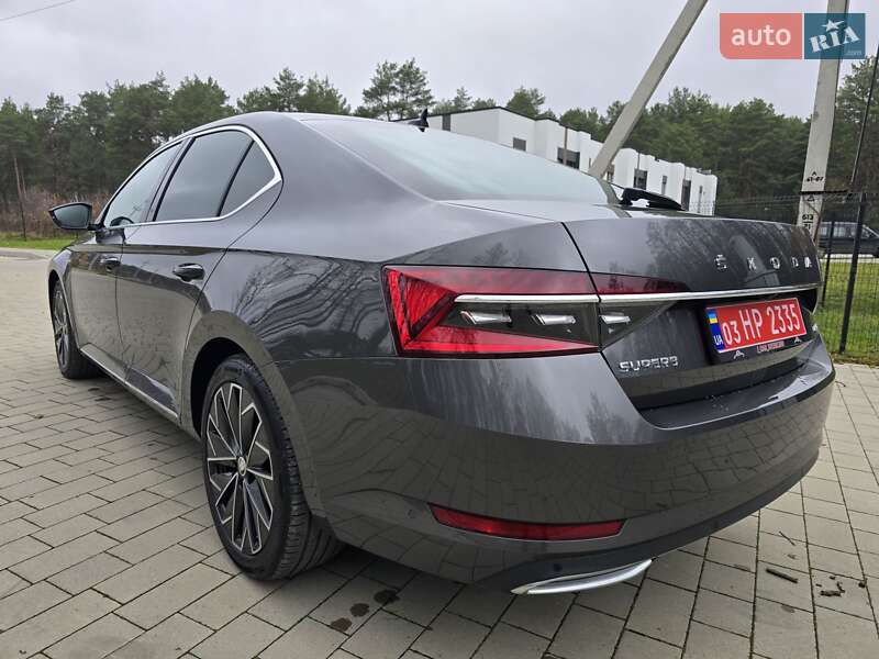 Лифтбек Skoda Superb 2021 в Ковеле