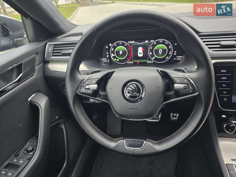 Лифтбек Skoda Superb 2021 в Ковеле