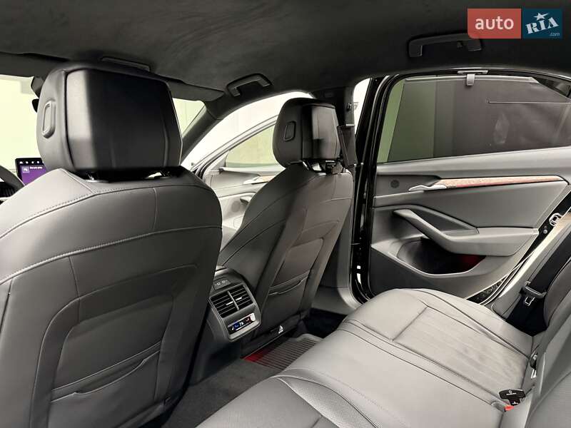 Лифтбек Skoda Superb 2025 в Киеве