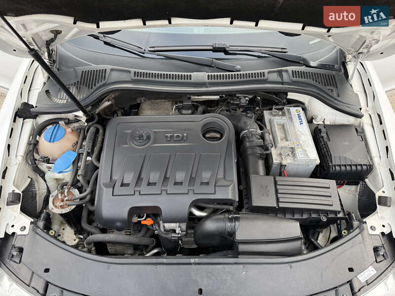 Ліфтбек Skoda Superb 2012 в Звягелі фото 7 Ліфтбек Skoda Superb 2012 в Звягелі