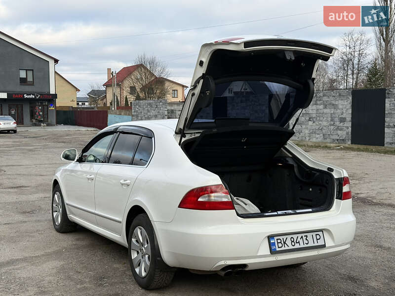 Ліфтбек Skoda Superb 2012 в Звягелі фото 40 Ліфтбек Skoda Superb 2012 в Звягелі