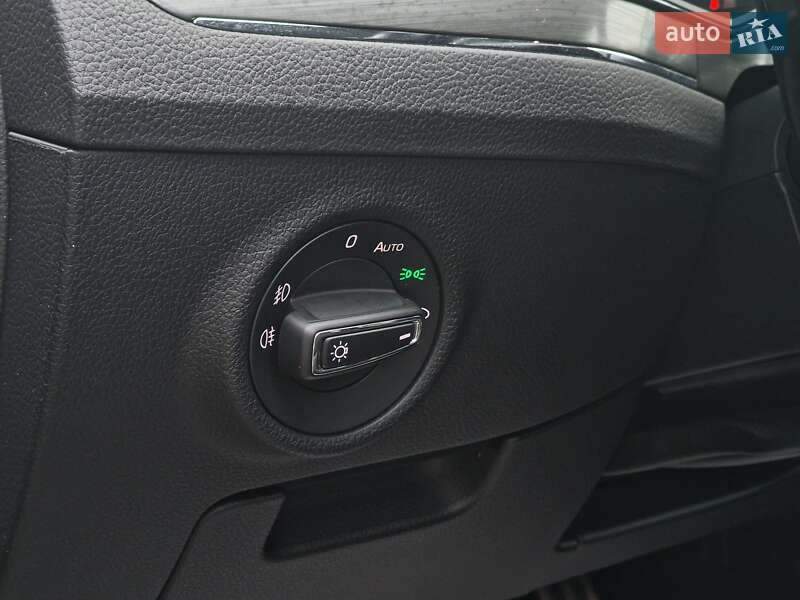 Універсал Skoda Superb 2019 в Хмельницькому