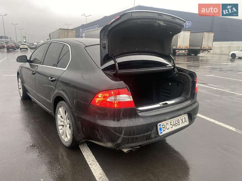 Ліфтбек Skoda Superb 2009 в Львові