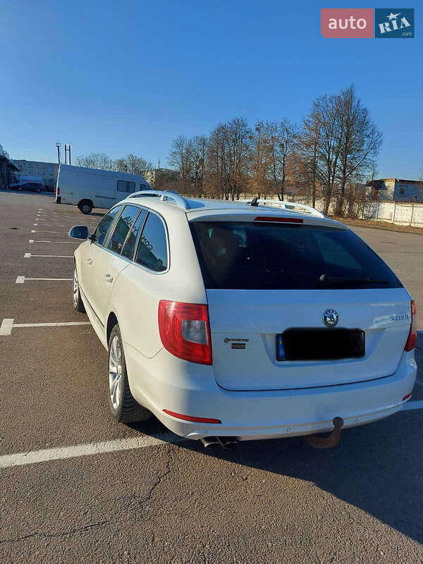 Универсал Skoda Superb 2012 в Звягеле фото 8 Универсал Skoda Superb 2012 в Звягеле