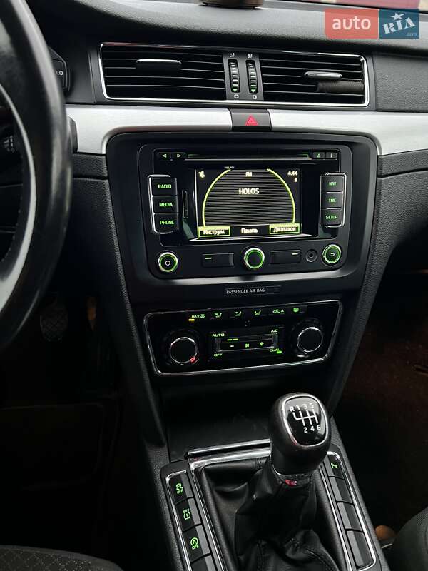 Універсал Skoda Superb 2014 в Стрию