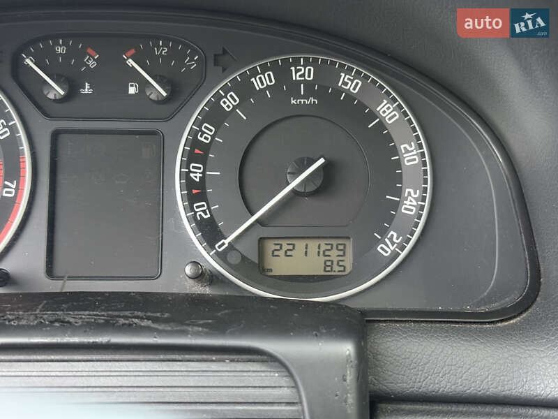 Лифтбек Skoda Superb 2007 в Киеве