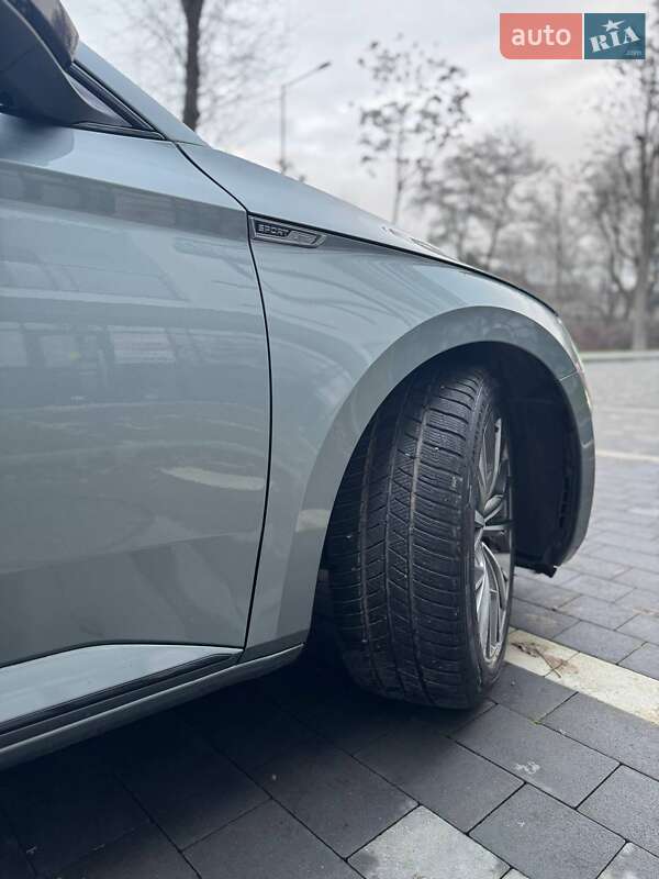 Універсал Skoda Superb 2018 в Сваляві