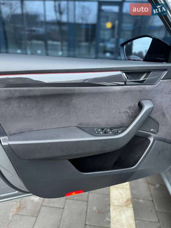 Універсал Skoda Superb 2018 в Сваляві