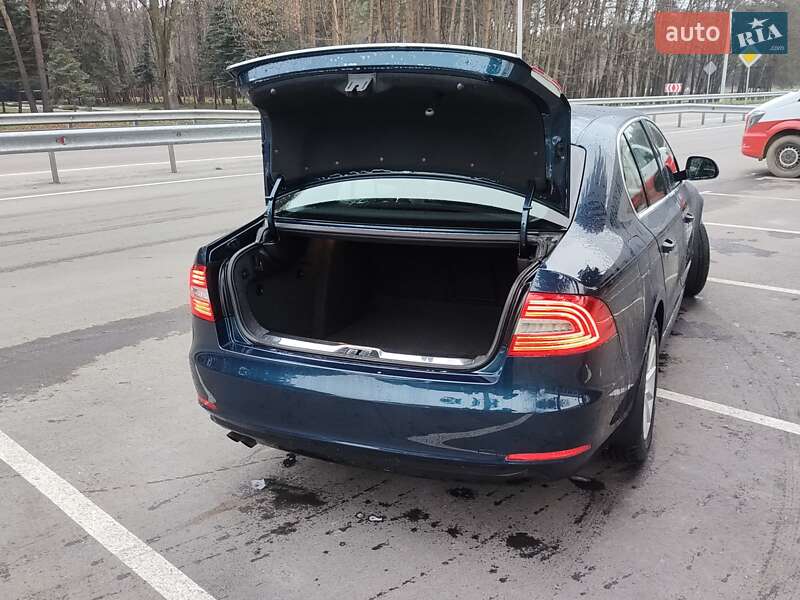 Лифтбек Skoda Superb 2014 в Дубно