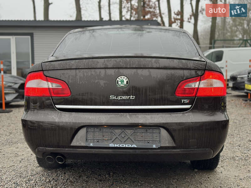 Лифтбек Skoda Superb 2013 в Умани