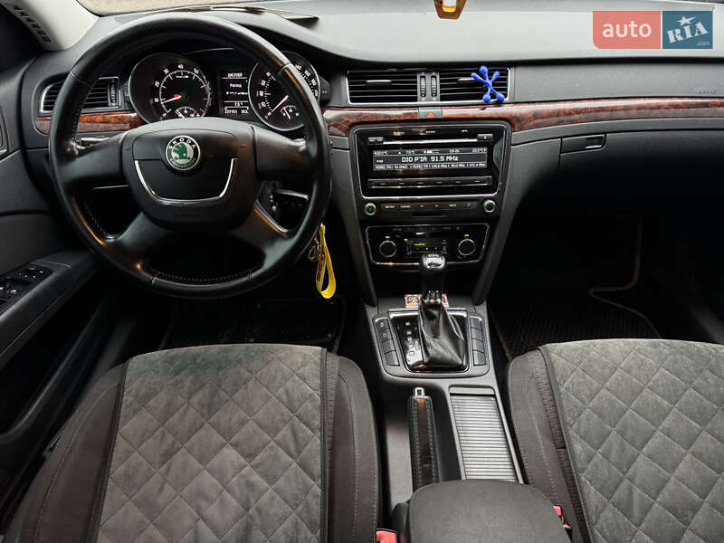 Лифтбек Skoda Superb 2013 в Умани