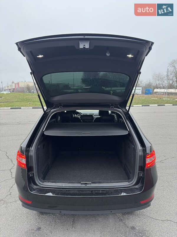 Универсал Skoda Superb 2020 в Киеве