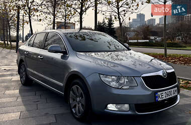 Ліфтбек Skoda Superb 2012 в Дніпрі