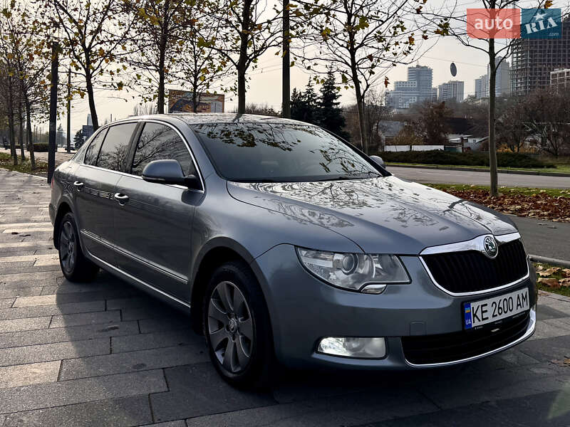 Skoda Superb 2012