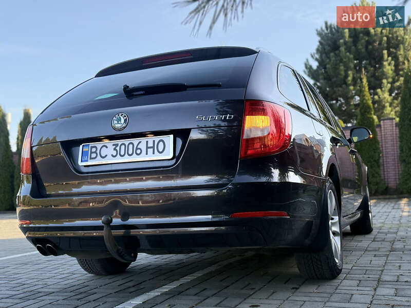 Универсал Skoda Superb 2010 в Самборе