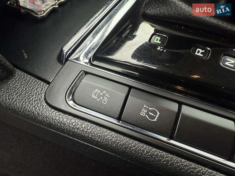 Универсал Skoda Superb 2010 в Самборе