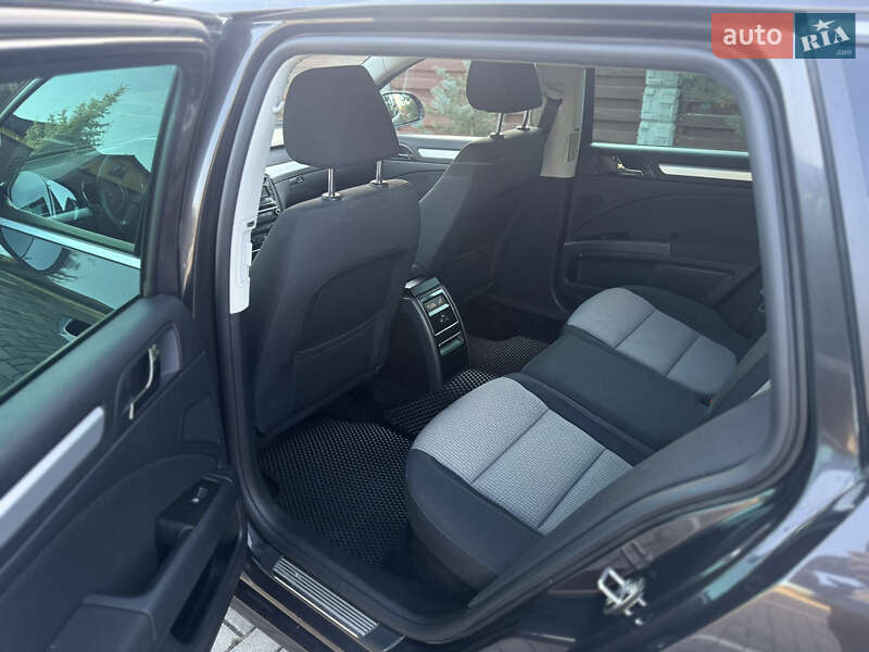 Универсал Skoda Superb 2010 в Самборе