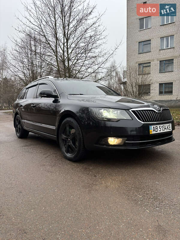 Універсал Skoda Superb 2014 в Житомирі
