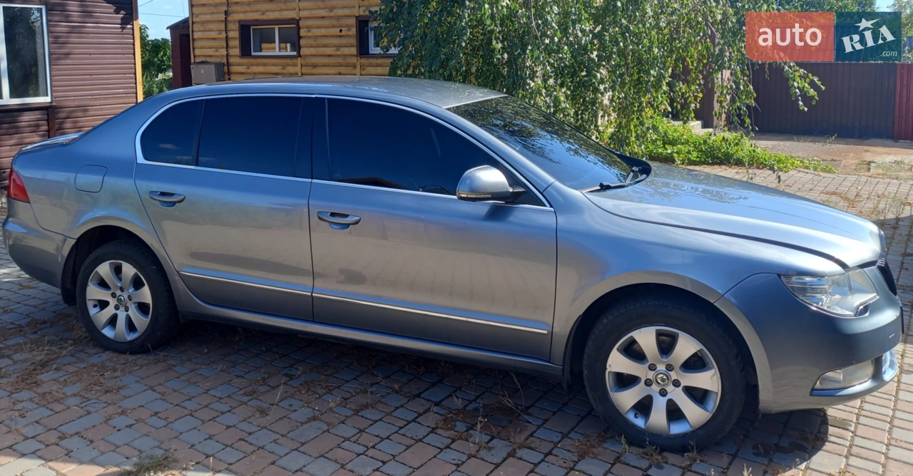 2010 Skoda Superb - мініатюра 20