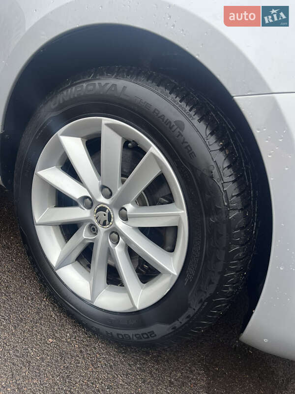 Универсал Skoda Superb 2014 в Коростене фото 21 Универсал Skoda Superb 2014 в Коростене