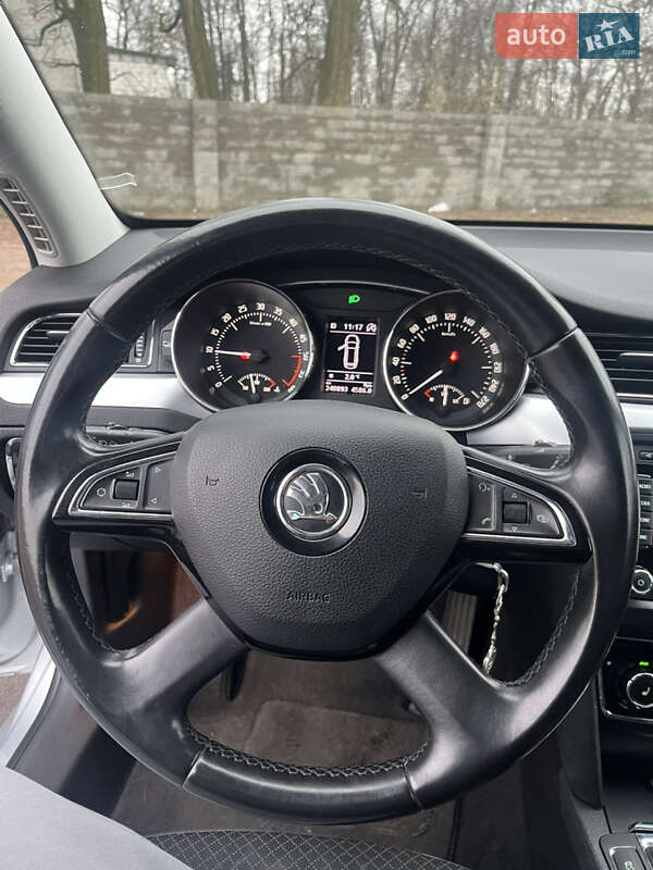 Универсал Skoda Superb 2014 в Коростене фото 41 Универсал Skoda Superb 2014 в Коростене