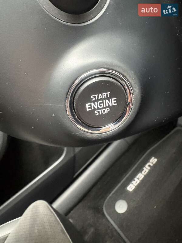 Універсал Skoda Superb 2020 в Самборі