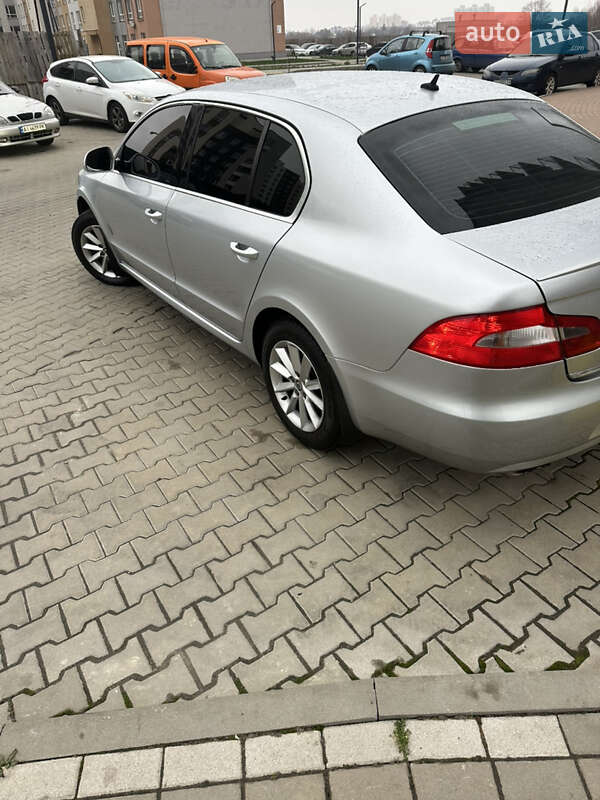 Лифтбек Skoda Superb 2010 в Киеве фото 6 Лифтбек Skoda Superb 2010 в Киеве