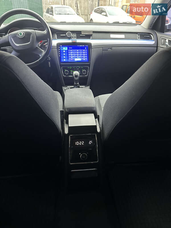 Лифтбек Skoda Superb 2010 в Киеве фото 16 Лифтбек Skoda Superb 2010 в Киеве