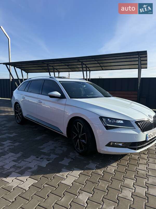 Универсал Skoda Superb 2017 в Хусте